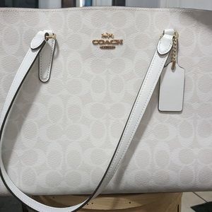 Coach Shoulder Bag